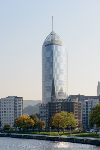 tour des finances à Liège